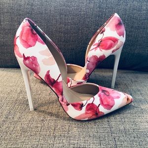 Watercolor Floral Pumps
